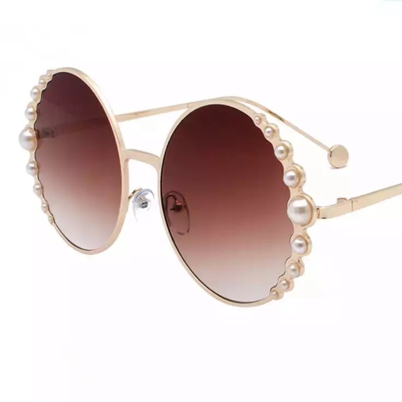 Pearl Sunglasses - Picture 3 of 3